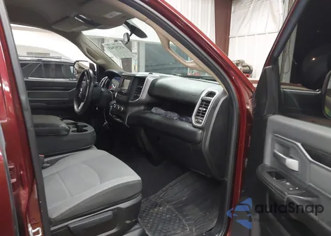 2020 Ram 2500 Big Horn 4X4 6'4 Box z USA, uszkodzony, nr VIN 3C6UR5DJ2LG297285